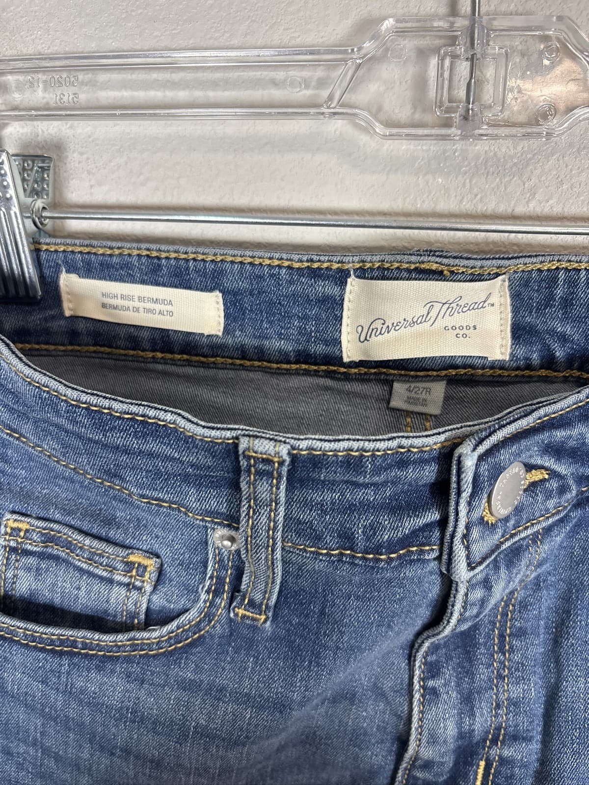 Universal Thread High-Rise Bermuda Denim Shorts Size 4 Blue Raw Hem - Thumbnail 3