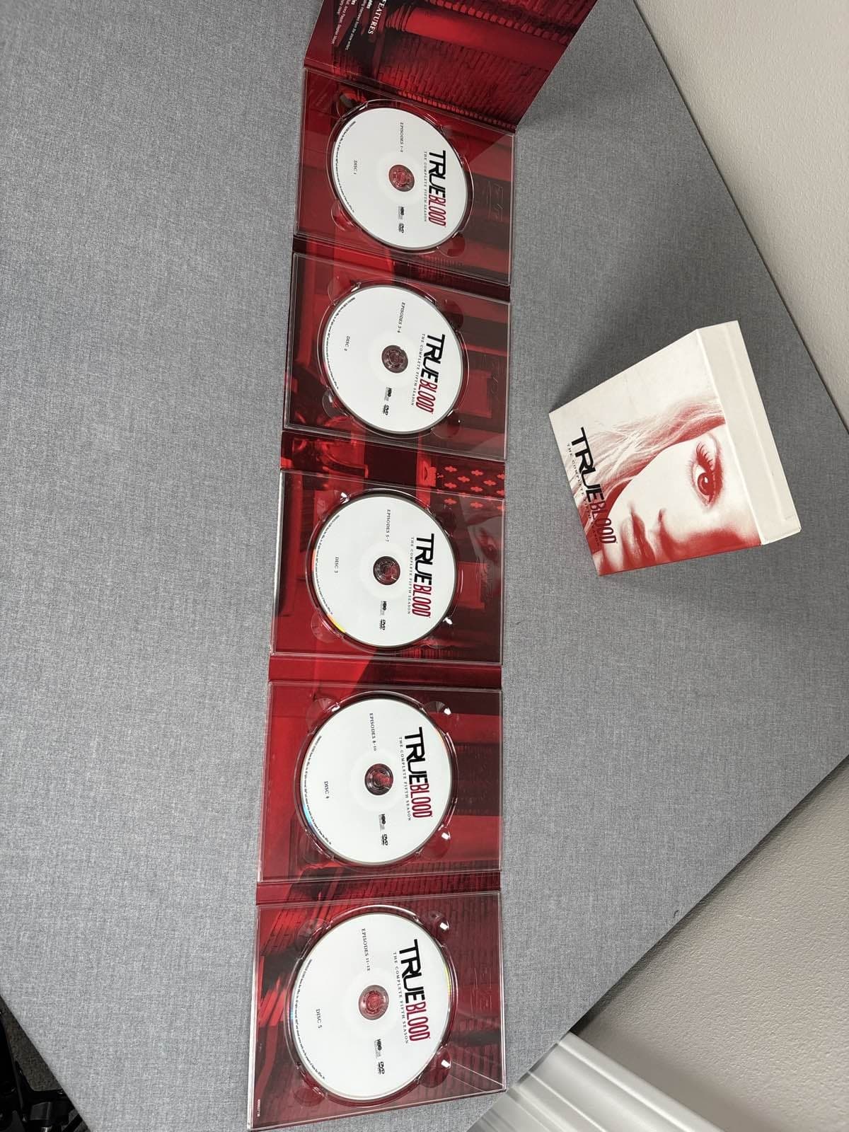 True Blood Season 5 DVD 5-Disc Set HBO Vampire Series - Thumbnail 2