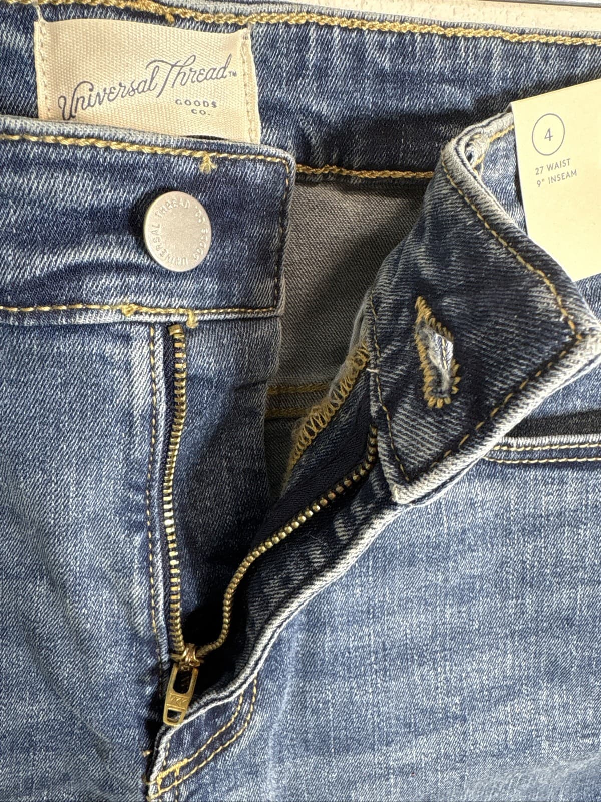 Universal Thread High-Rise Bermuda Denim Shorts Size 4 Blue Raw Hem - Thumbnail 4