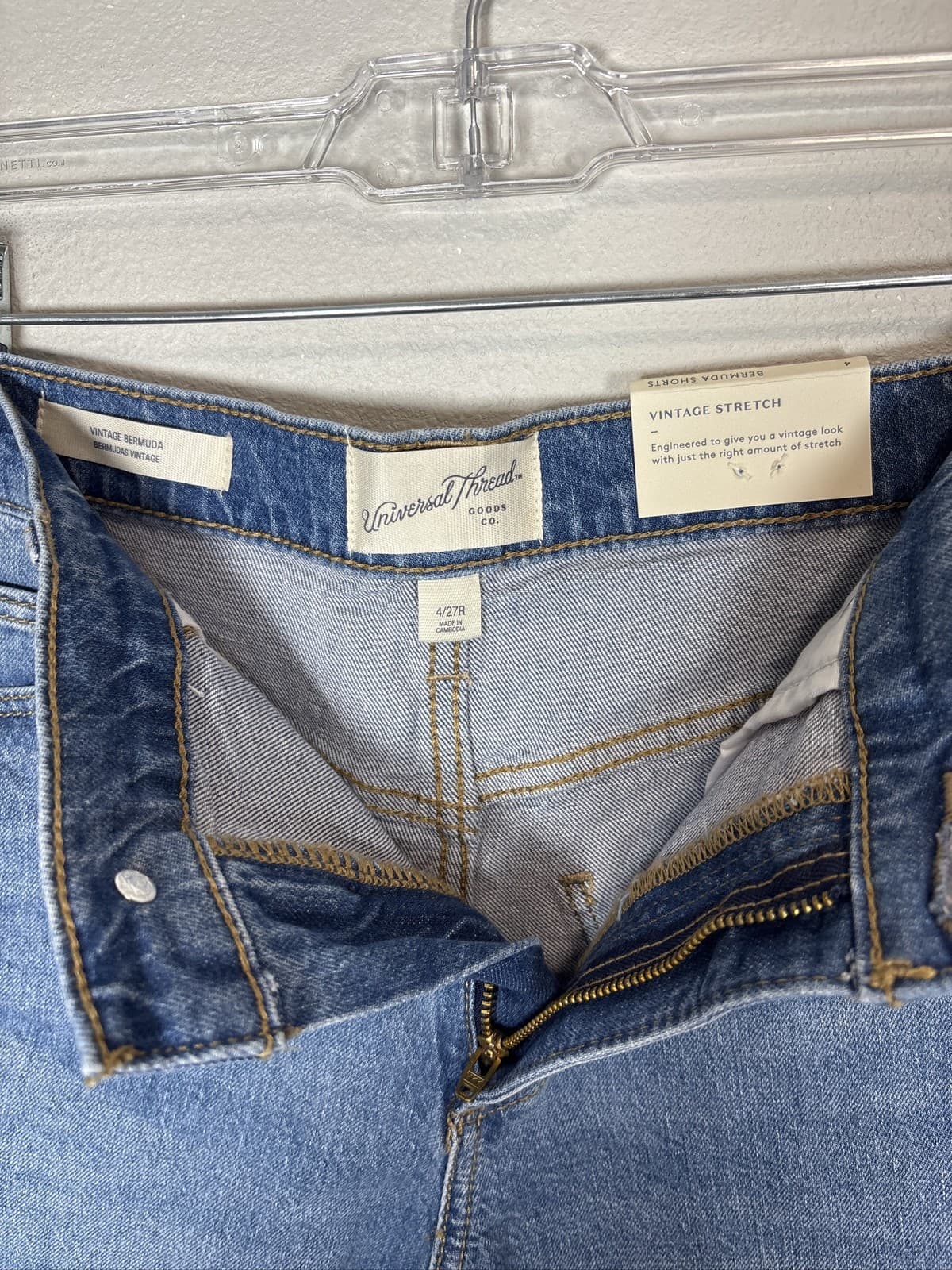 Universal Thread Women Size 4 Vintage Bermuda Denim Shorts Stretch Slim Blue - Thumbnail 4