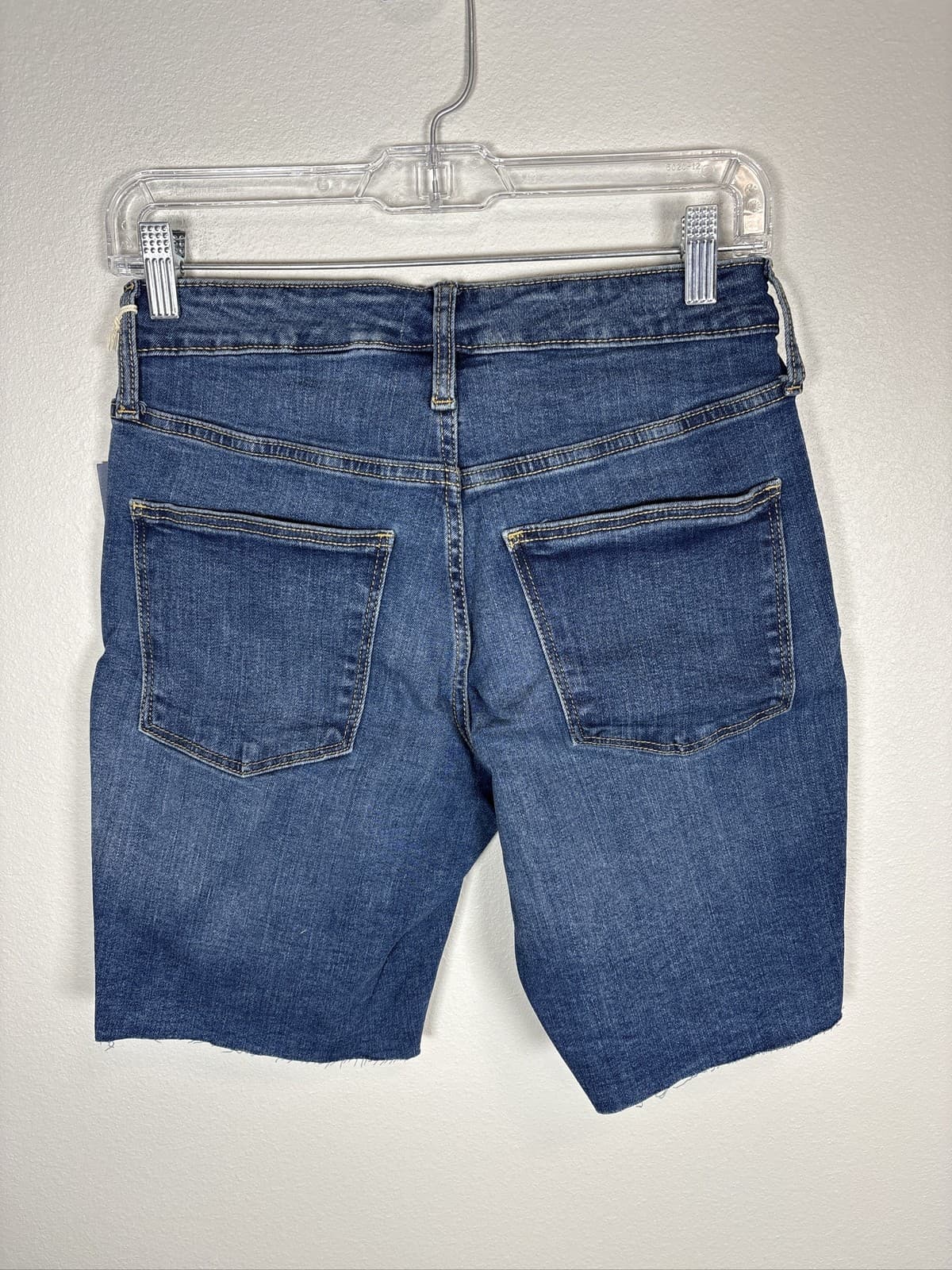 Universal Thread High-Rise Bermuda Denim Shorts Size 4 Blue Raw Hem - Thumbnail 5