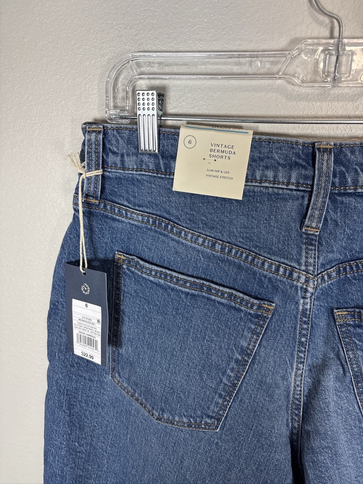 Universal Thread Womens Size 6 Denim Bermuda Shorts Raw Hem Blue Jean - Thumbnail 2
