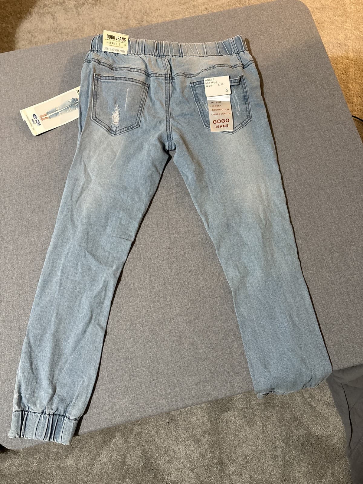 GOGO Jeans Mid-Rise Ankle Distressed Light Wash Drawstring Jogger Women's NWT 5 - Thumbnail 2