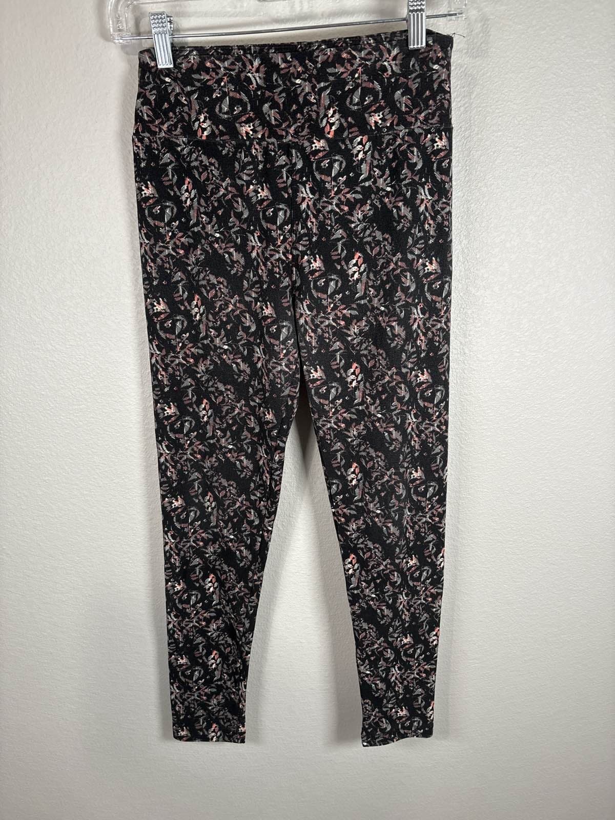 LuLaRoe OS Leggings Black Pink White Abstract Leaves Print