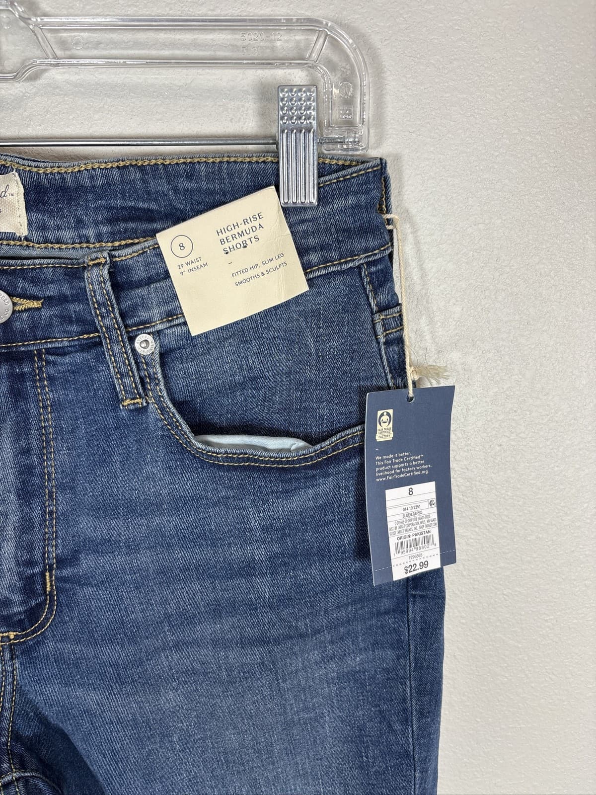 Universal Thread High Rise Bermuda Denim Shorts Blue Women Size 8 - Thumbnail 2