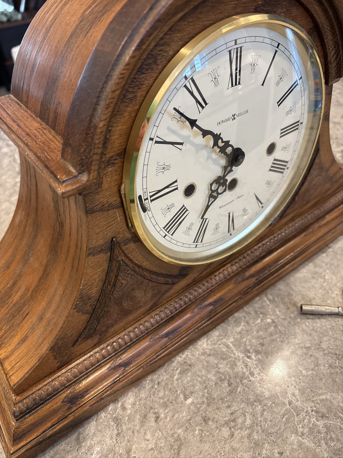 Howard Miller 613-102 Worthington Oak Mantel Clock Mechanical Westminster Chime - Thumbnail 2