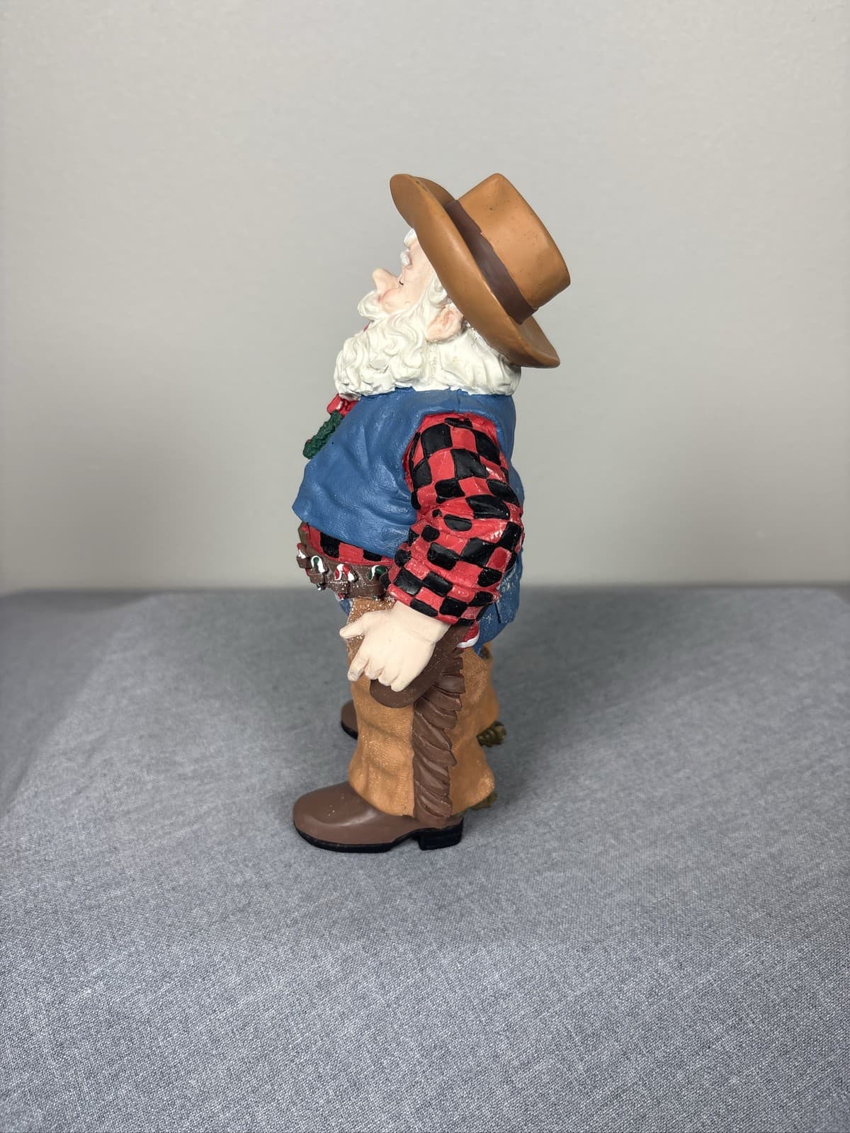 House Of Lloyd Cowboy Claus Figurine Christmas Around The World 1995 - Thumbnail 2