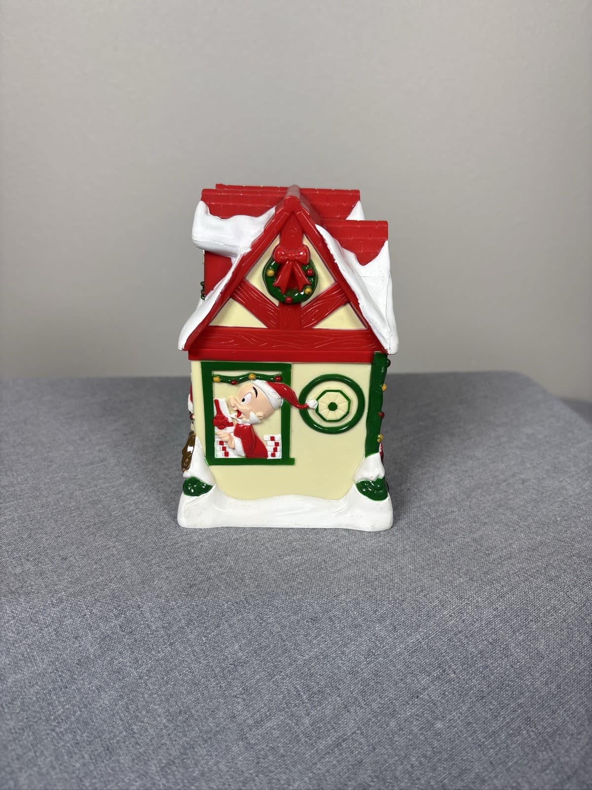 1997 Russell Stover Looney Tunes Christmas Candy Kitchen Coin Bank - Thumbnail 4