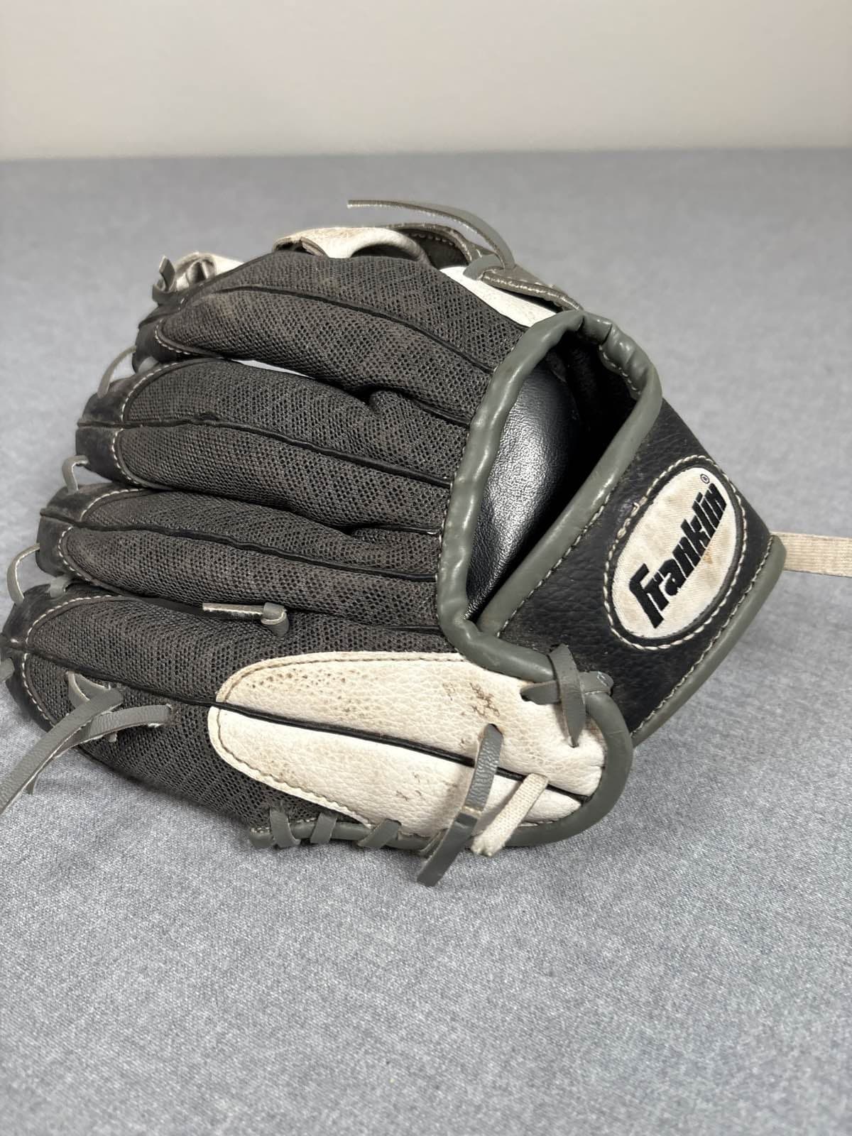 Franklin Mesh Tek Baseball Glove Mitt RHT 9 1/2" Durabond Lacing 22810-9