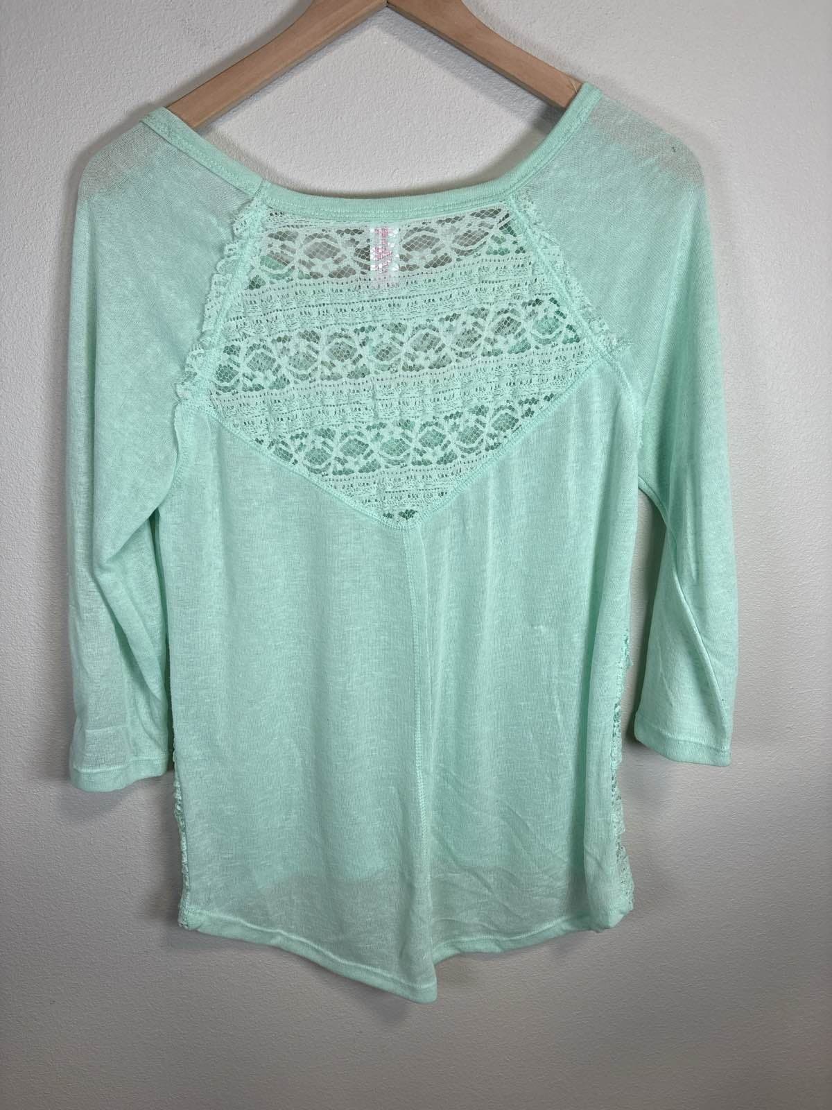 No Boundaries Green Lace Fringe 3/4 Sleeve Blouse Top M 7-9 - Thumbnail 4