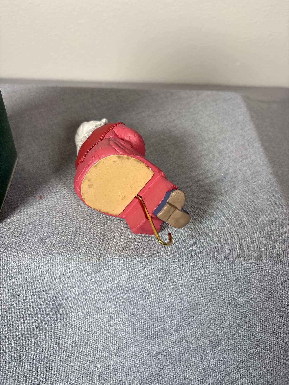 Hallmark Mrs. Santa Claus Stocking Hanger Holder 1988 Christmas Box - Thumbnail 4