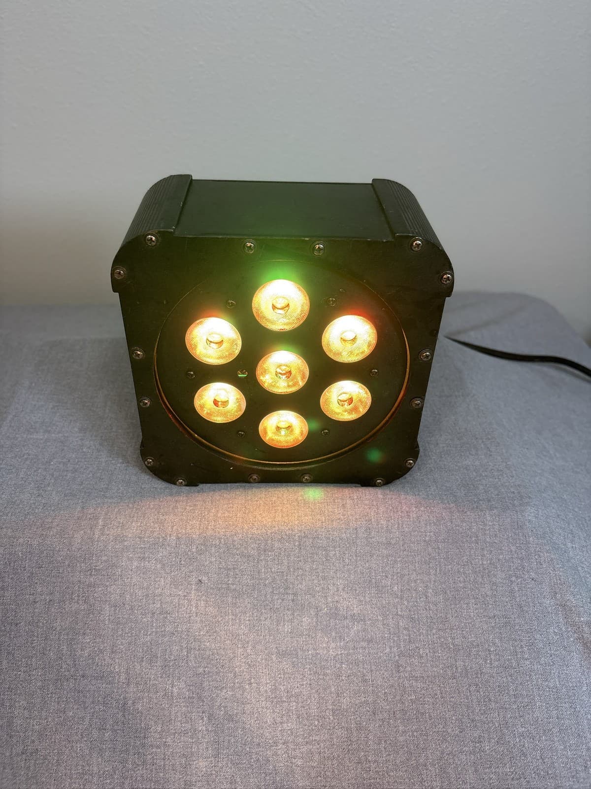 American DJ FLAT PAR TRI7 LED DMX Stage Light TRILEDs - Thumbnail 5