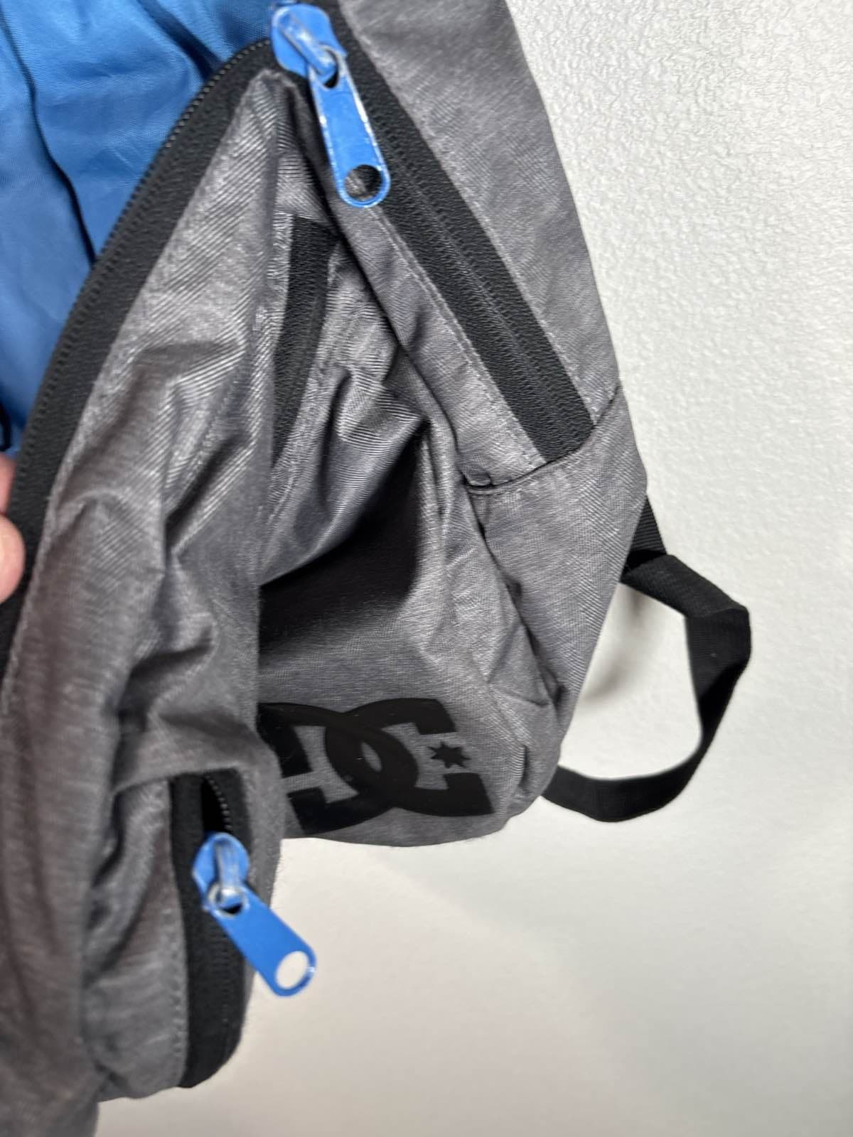 DC Shoes Co USA Gray Skater Backpack Blue Zipper School Bag - Thumbnail 5