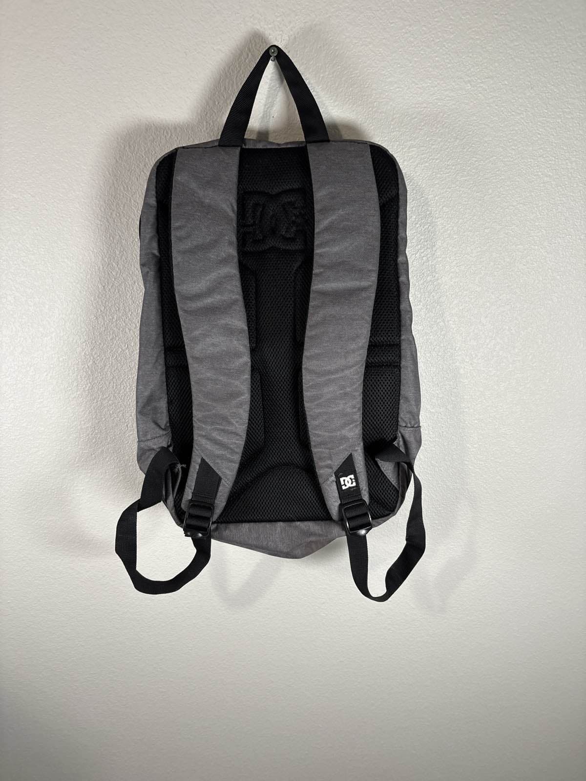 DC Shoes Co USA Gray Skater Backpack Blue Zipper School Bag - Thumbnail 2