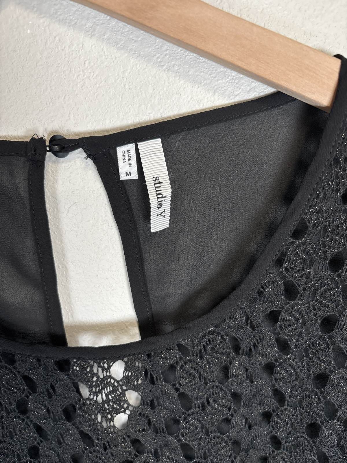 Studio Y Black Lace Blouse Top 3/4 Sleeve Round Neck Pullover - Thumbnail 2