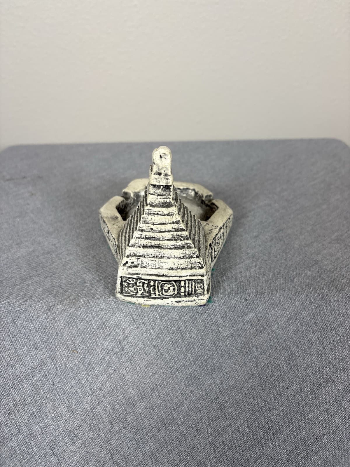Chichen Itza Mayan Pyramid Stone Ashtray Mexico Souvenir Figurine Guatemala - Thumbnail 3