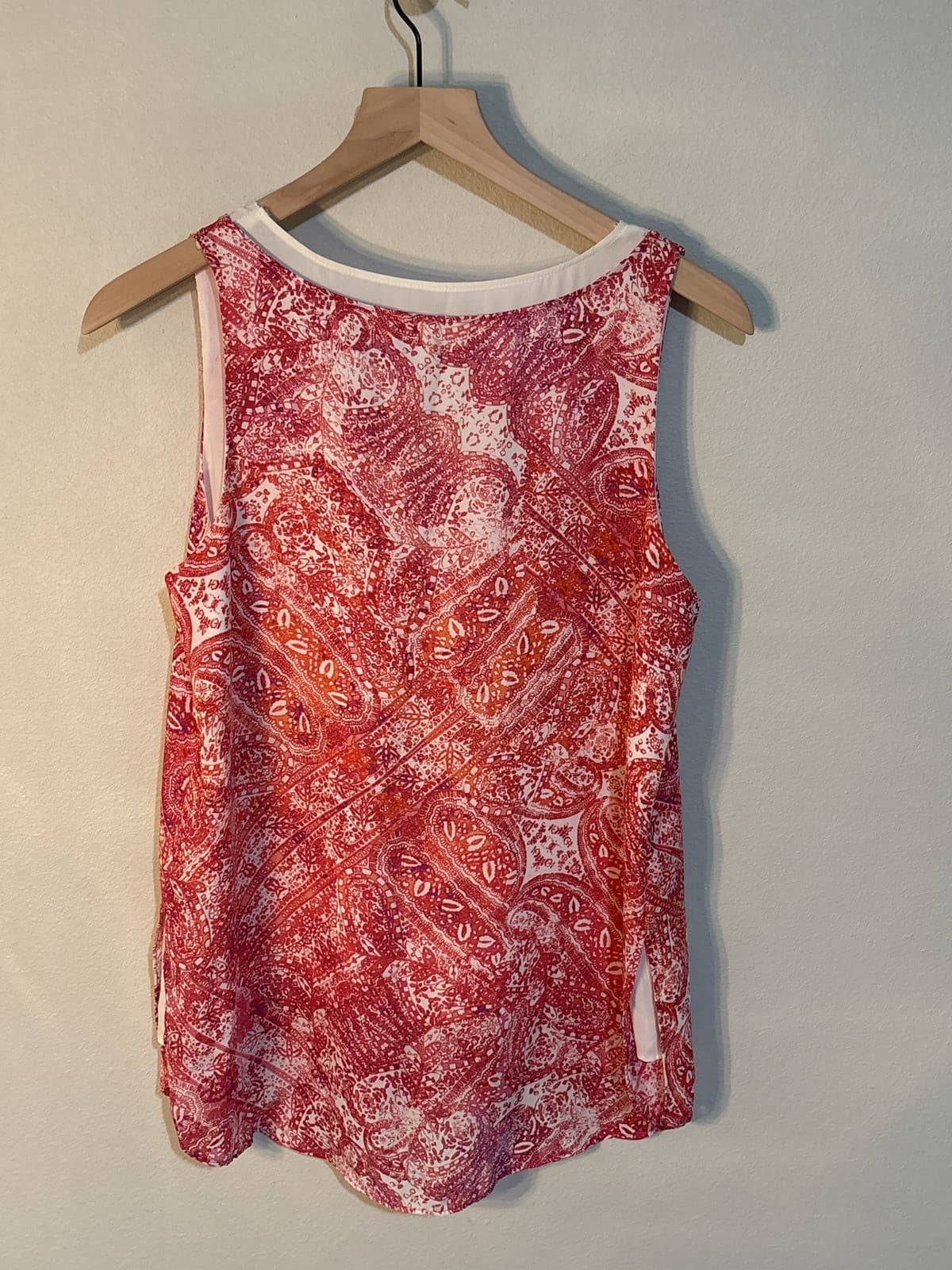 Violet + Claire Red Paisley V-Neck Sleeveless Tank Top Blouse S - Thumbnail 3