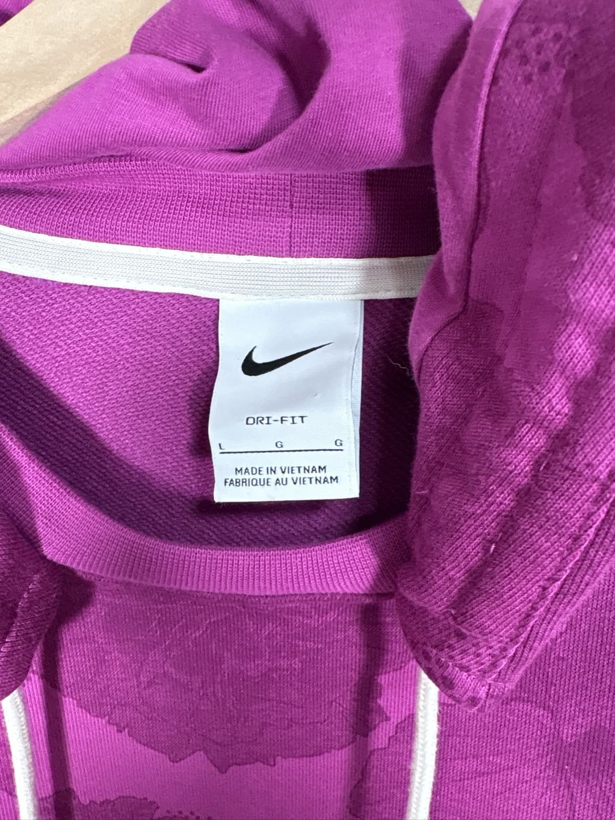 Nike Men Standard Issue Dri-Fit Hoodie Halftone Floral Fuchsia Purple L - Thumbnail 4