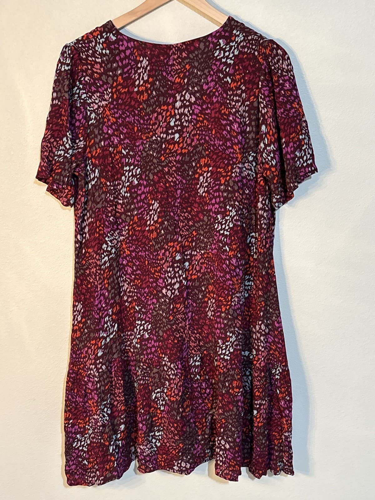 A New Day Dress M Purple Floral V-Neck Short Sleeve Ruffle Hem Shift Midi - Thumbnail 4