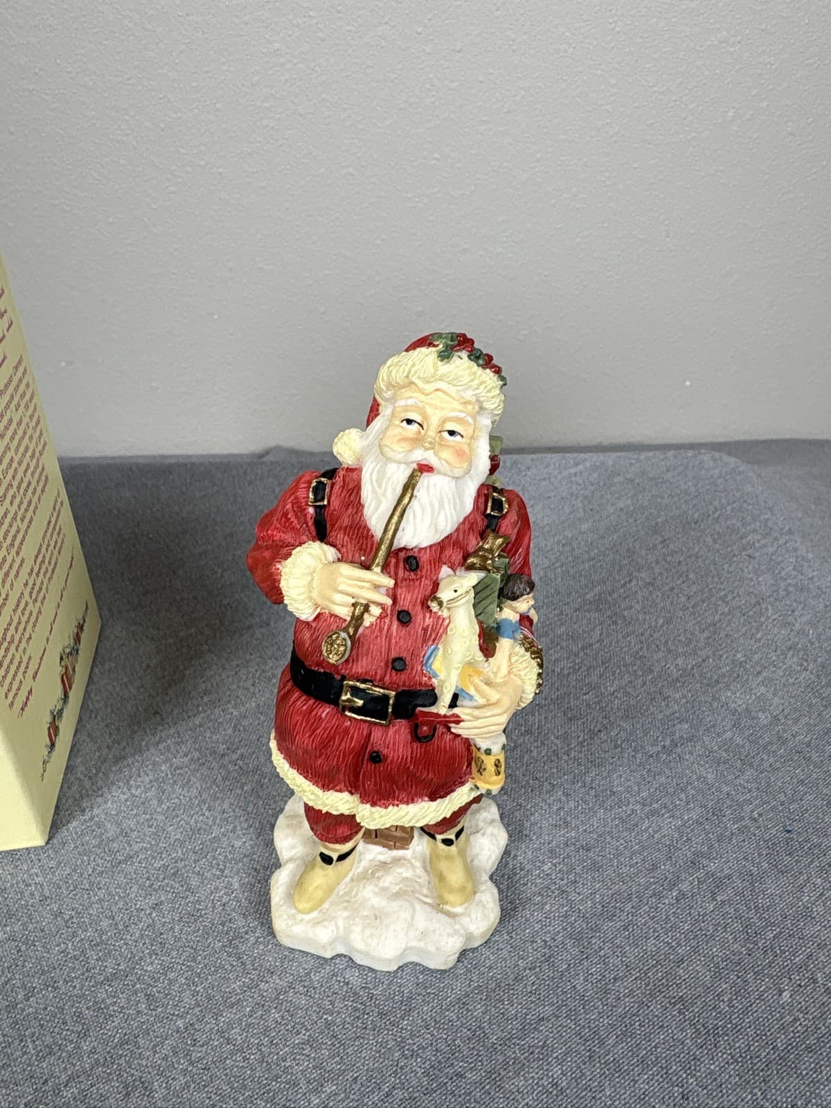 International Santa Claus Collection United States 1992 Figurine - Thumbnail 5