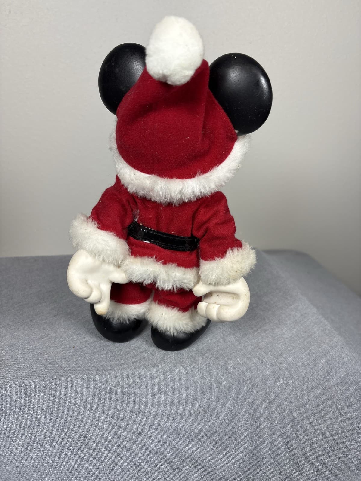 Arco Mattel Santa Mickey Mouse Disney Christmas Poseable Figure - Thumbnail 2
