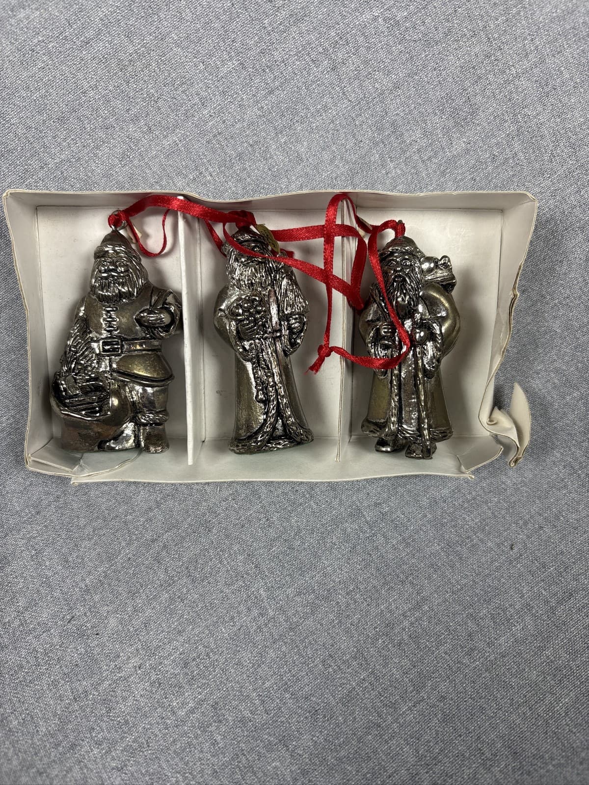 Home For The Holidays Silver Plated Santa Christmas Ornaments Set of 3 - Thumbnail 2