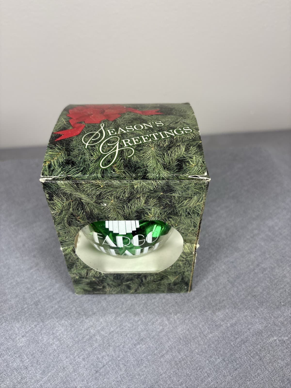 Fargo Theatre Green White Glass Ball Christmas Ornament ND Souvenir in Packaging - Thumbnail 2