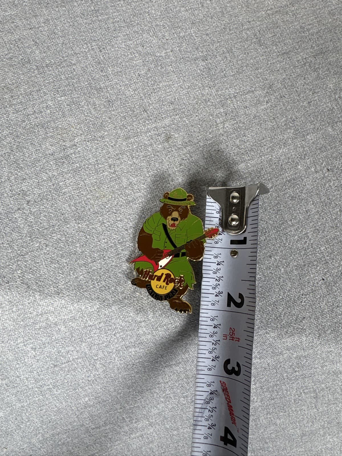 Hard Rock Cafe Gatlinburg 4th Anniversary Park Ranger Bear Pin - Thumbnail 3