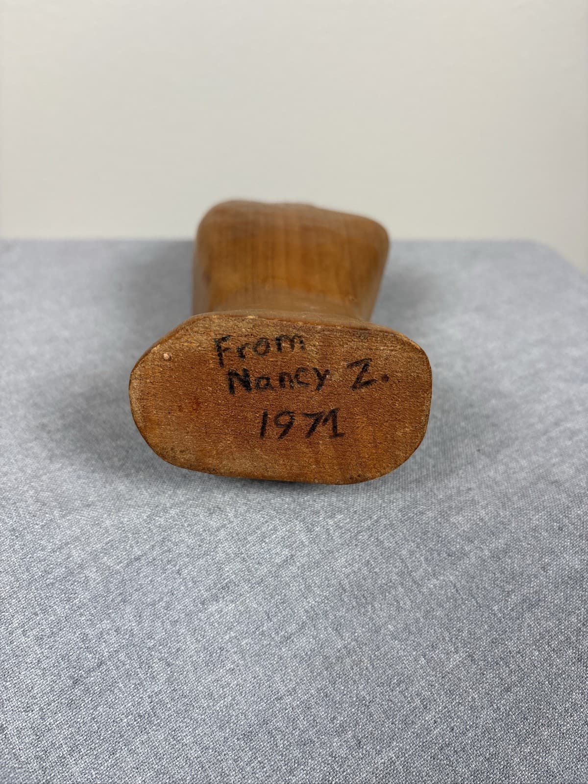 Vintage Carved Wood Hand Peace Sign Fingers 1970s Style Sculpture Decor - Thumbnail 6