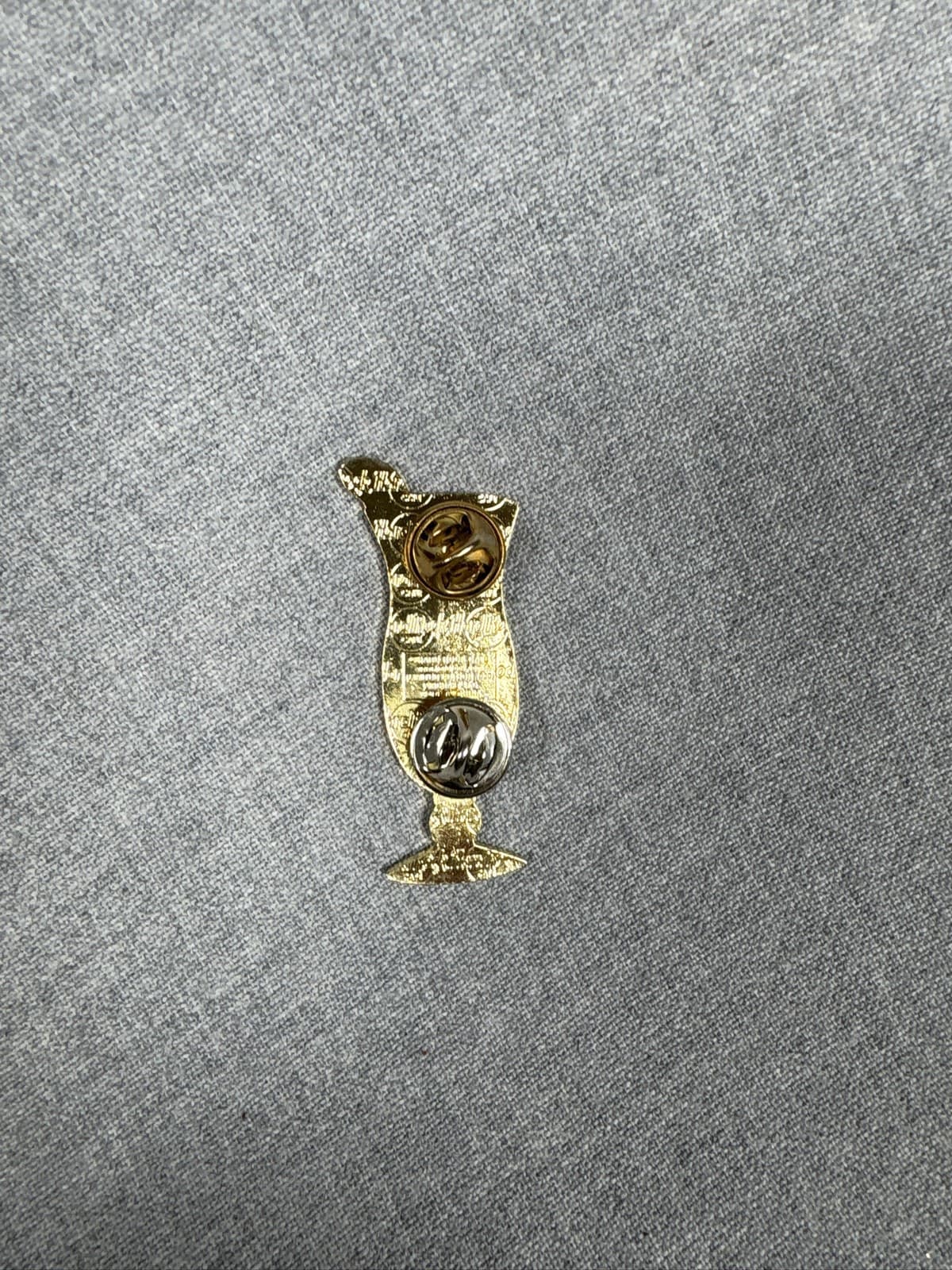Hard Rock Cafe Orlando Dinosaur Hurricane Glass Green Glitter Pin - Thumbnail 2