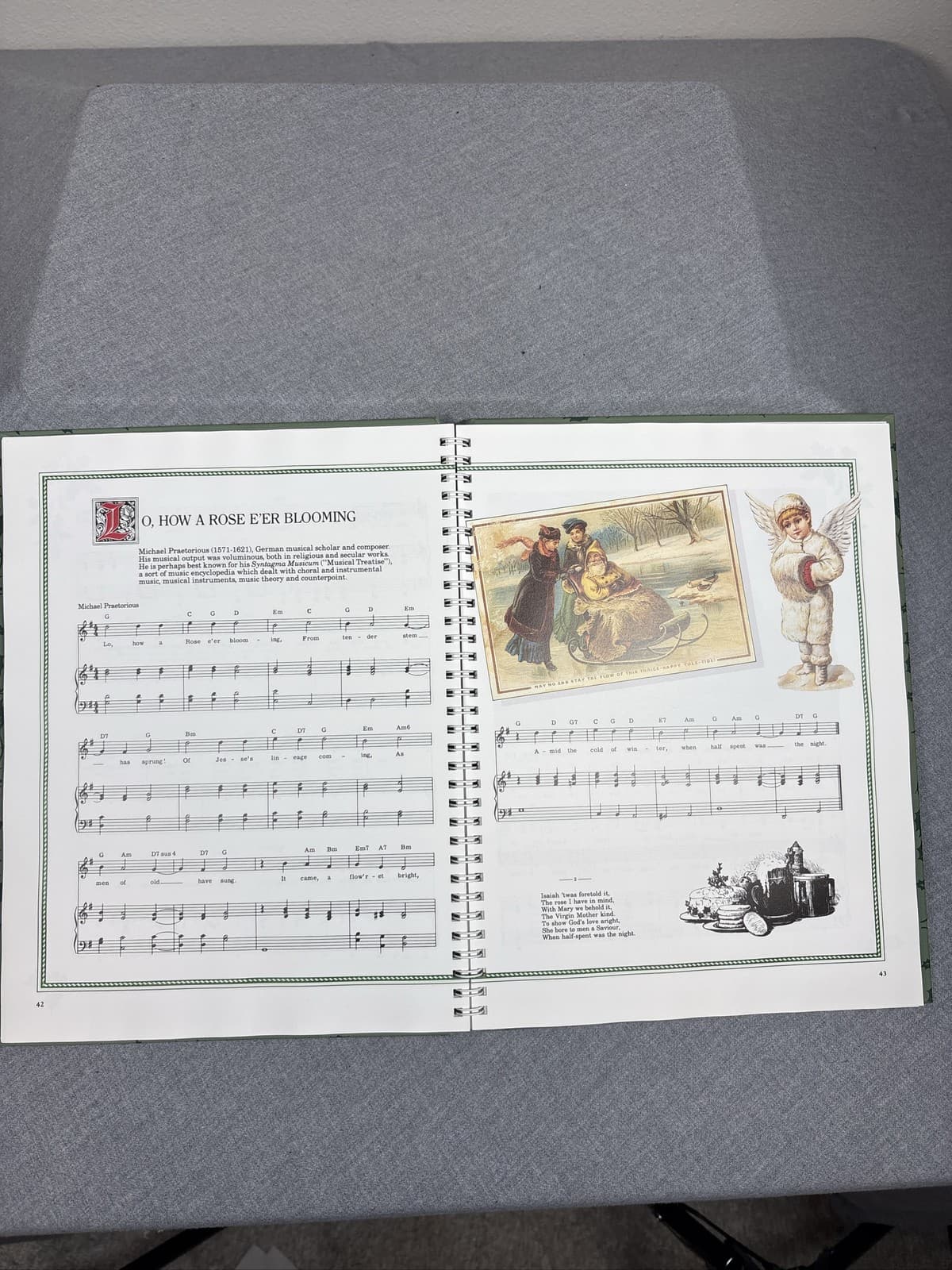 A Treasury of Christmas Carols Keyboard Guitar Jerry Silverman Book - Thumbnail 3