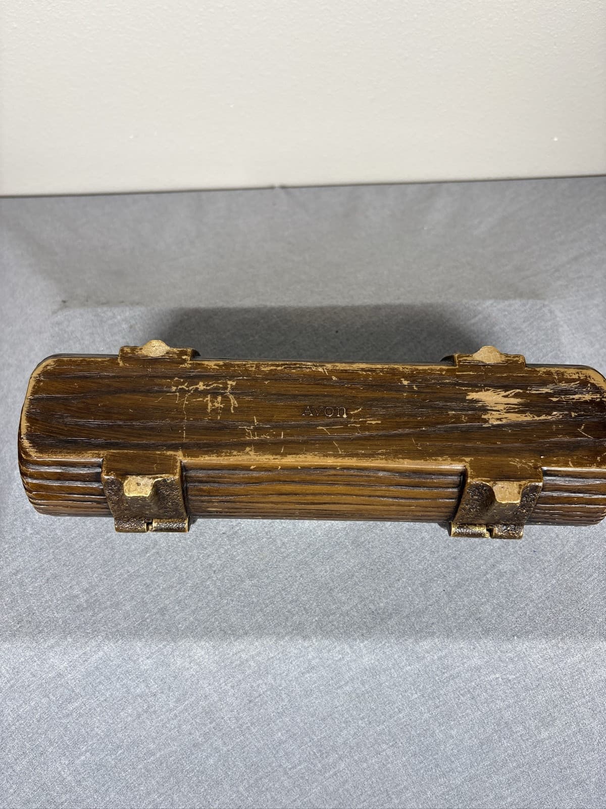 Avon Log Treasure Chest Jewelry Box Faux Wood Look Ring Pull Latch - Thumbnail 3