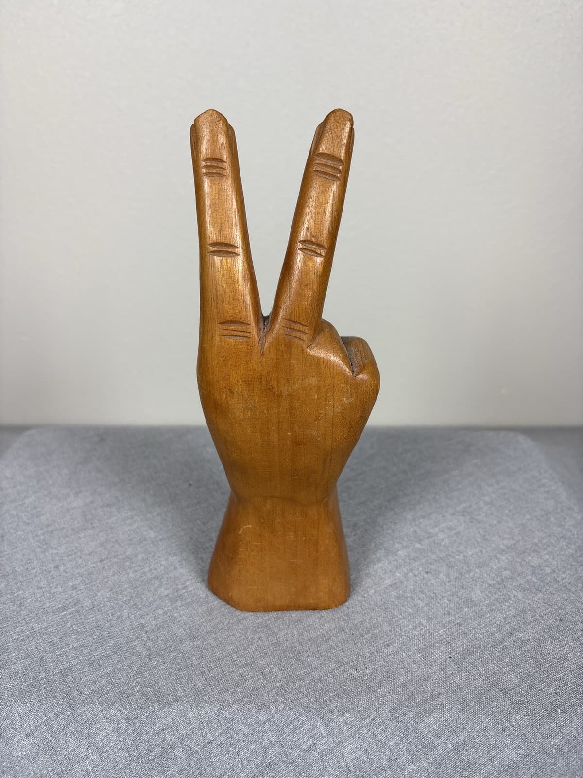 Vintage Carved Wood Hand Peace Sign Fingers 1970s Style Sculpture Decor - Thumbnail 3