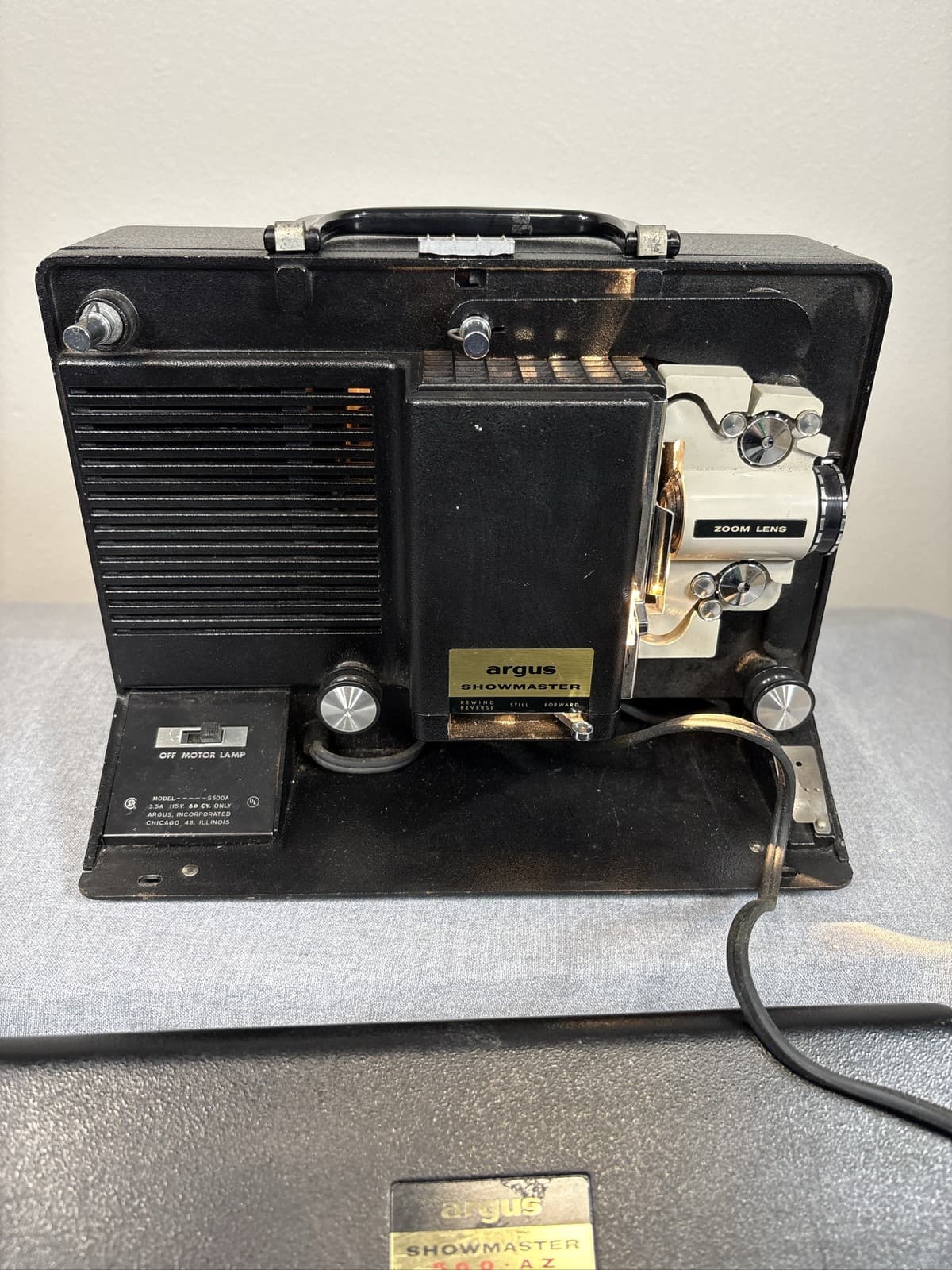 Argus Showmaster 500 AZ 8mm Film Projector w/ Case - Thumbnail 2