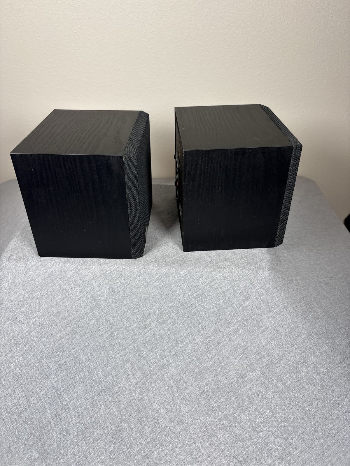 Pair JBL G Movies Surround Speakers Wall Mountable Home Theater Black - Thumbnail 7