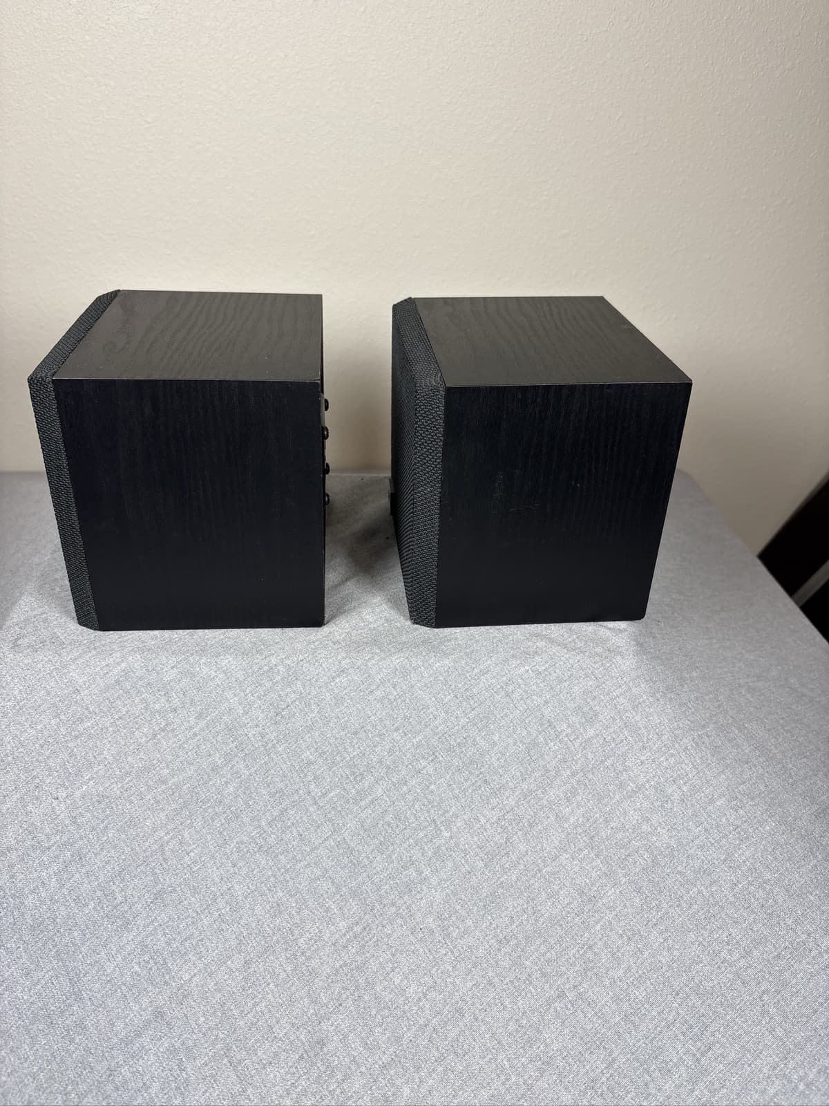 Pair JBL G Movies Surround Speakers Wall Mountable Home Theater Black - Thumbnail 3