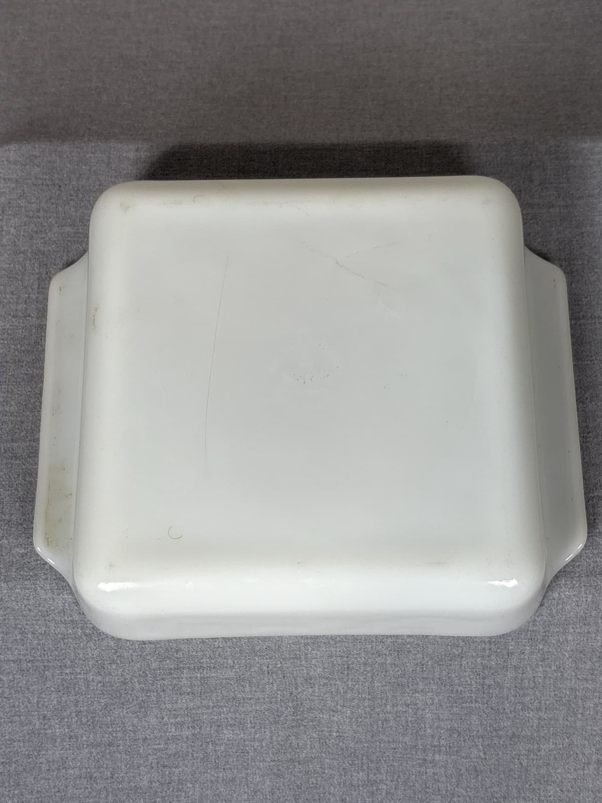 Fire King Anchor Hocking White Milk Glass 8" Round Casserole Dish #435 - Thumbnail 6