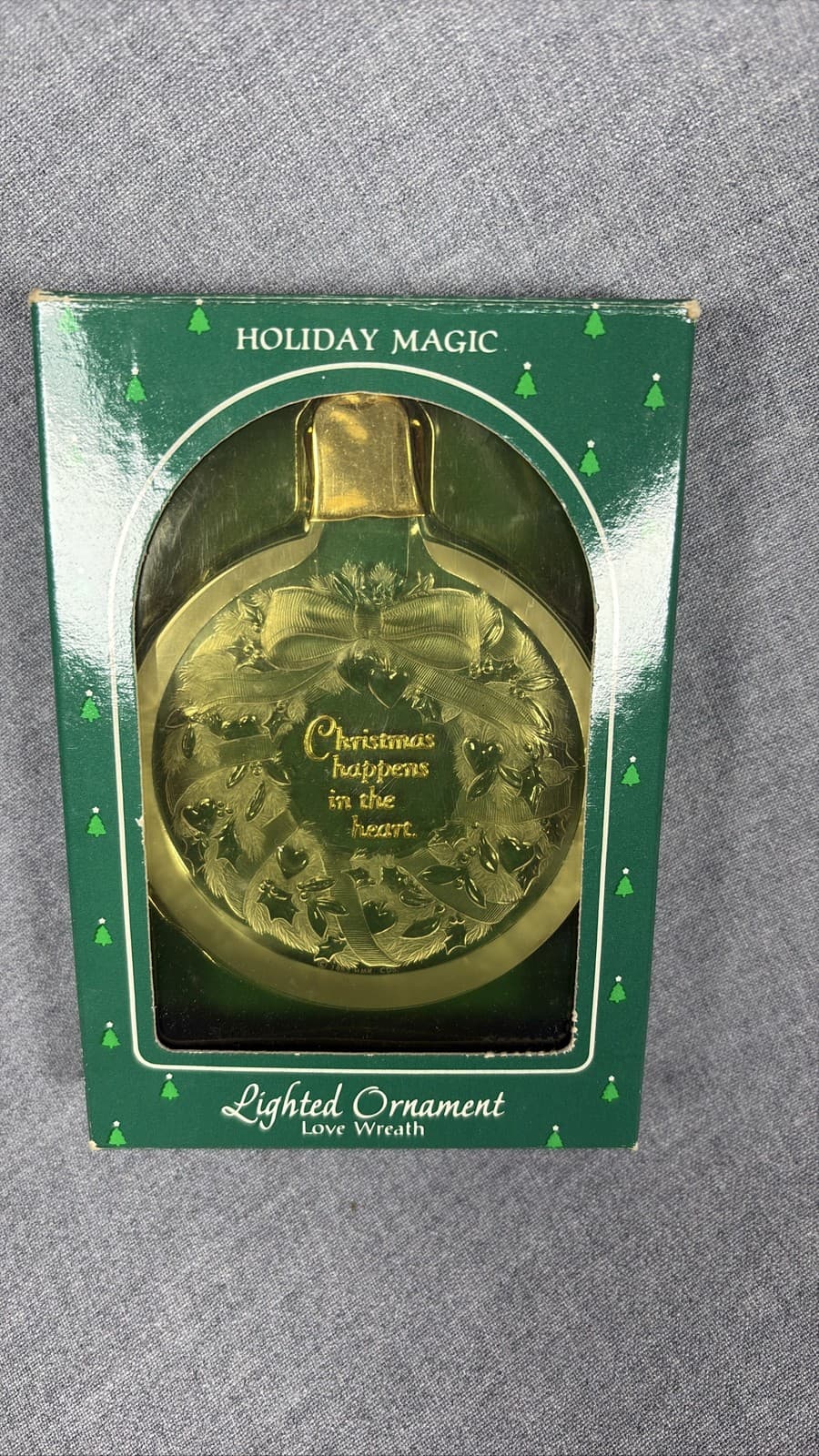 Hallmark Holiday Magic Love Wreath Lighted Christmas Ornament 1985