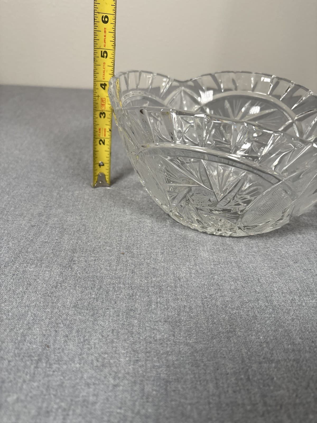 Vintage Cut Crystal Bowl Starburst Pinwheel Design 8.5" Heavy Serving - Thumbnail 4
