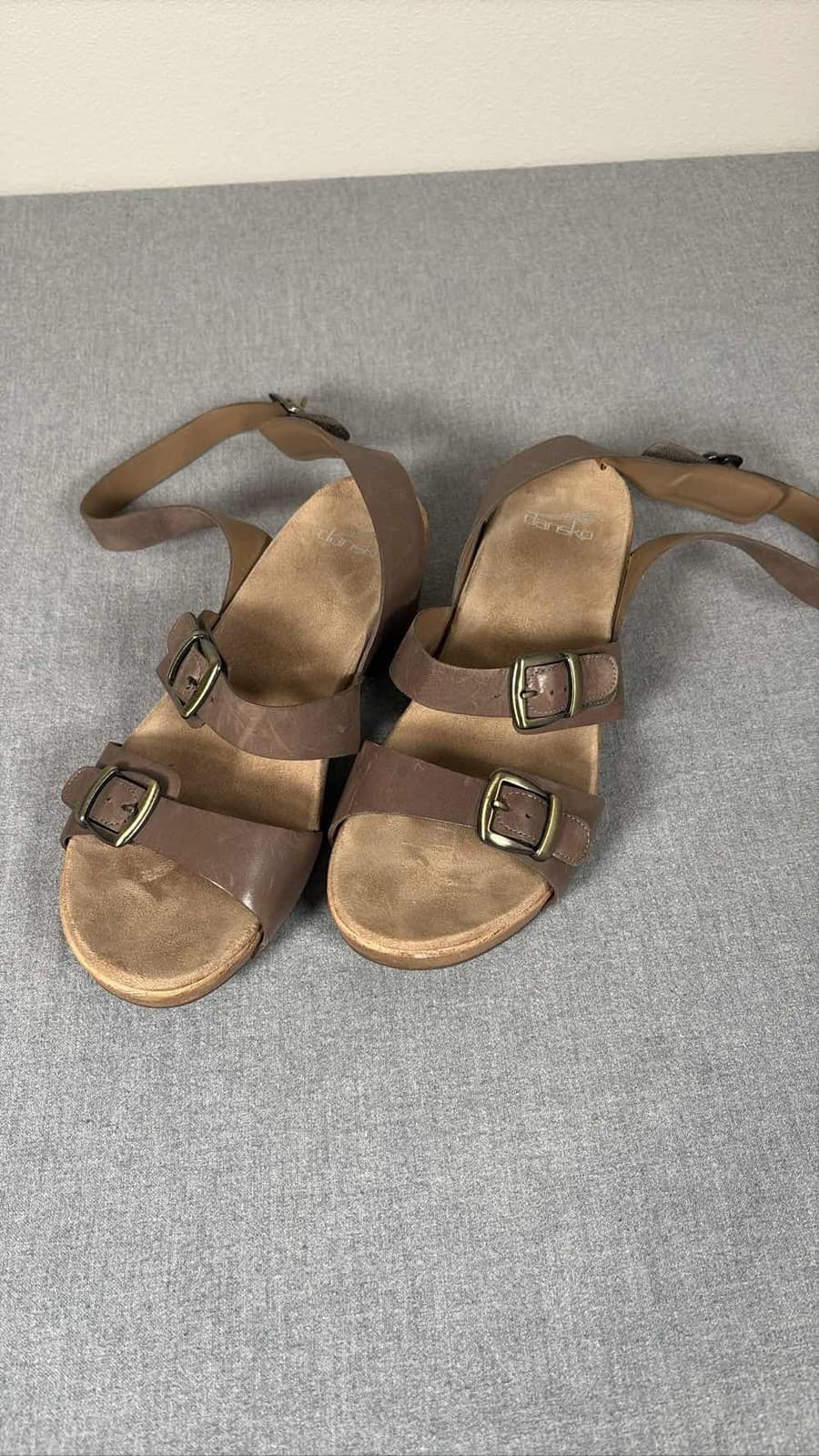 Dansko Tricia Milled Burnished Brown Leather Ankle Strap Wedge Sandals 41