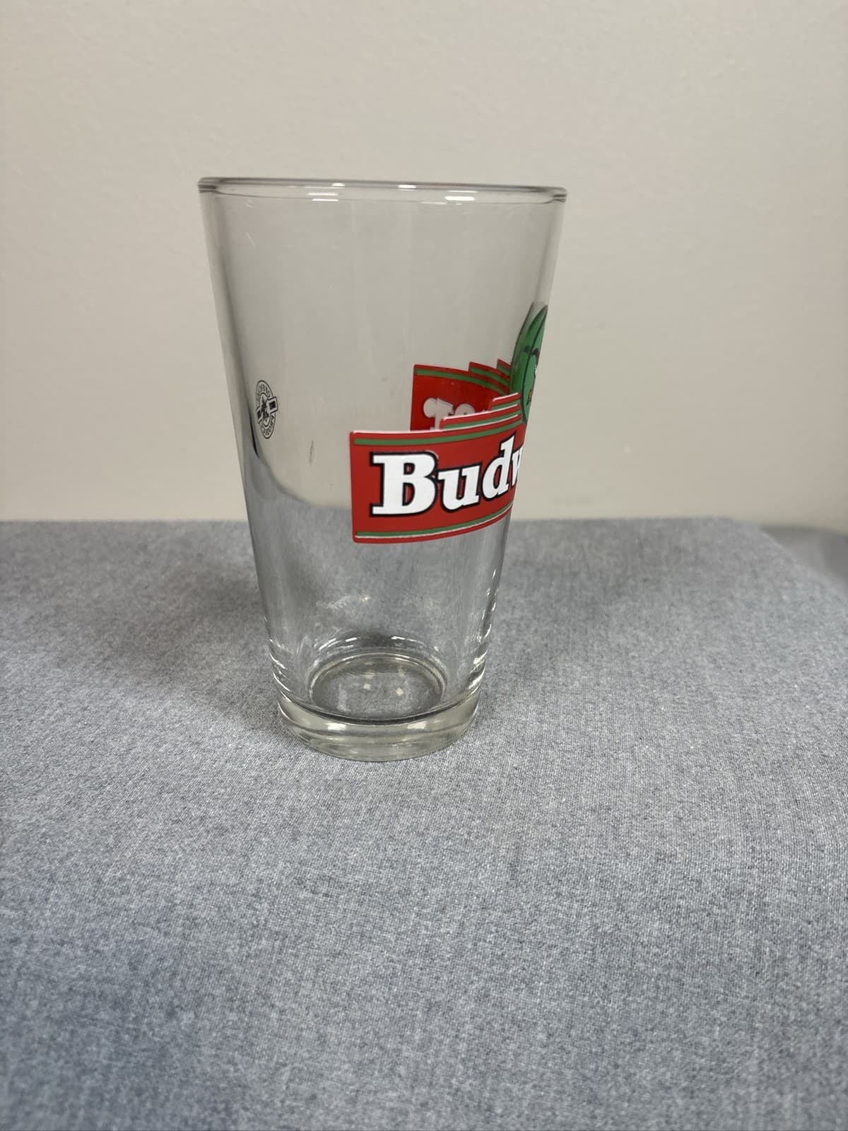 Budweiser Anheuser Busch Eagle A Logo 16 oz Pint Beer Glass - Thumbnail 2