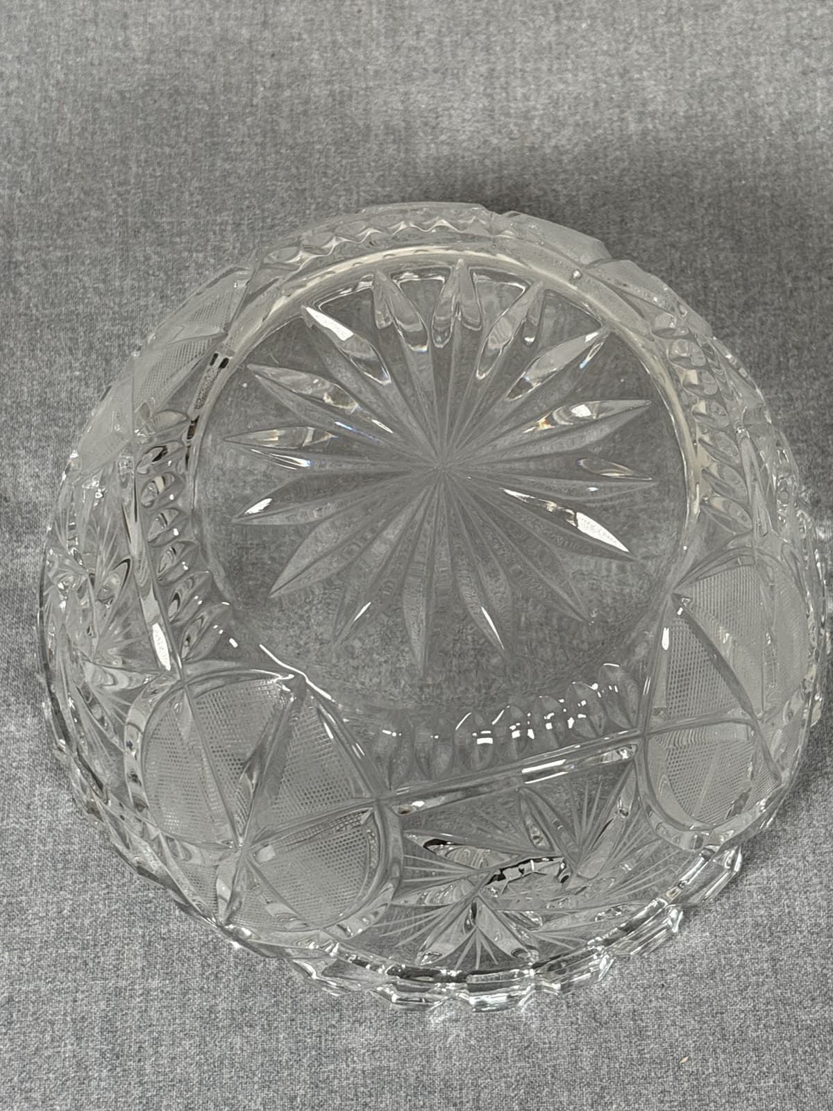 Vintage Cut Crystal Bowl Starburst Pinwheel Design 8.5" Heavy Serving - Thumbnail 2
