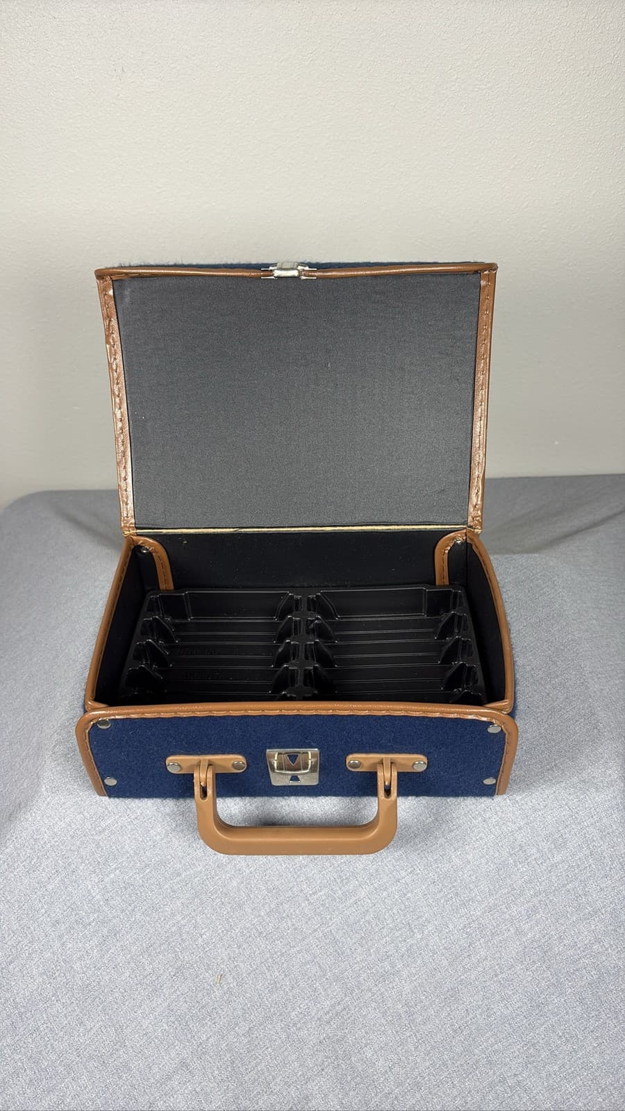 Blue Felt Cassette Tape Storage Carrying Case Briefcase Holds 12