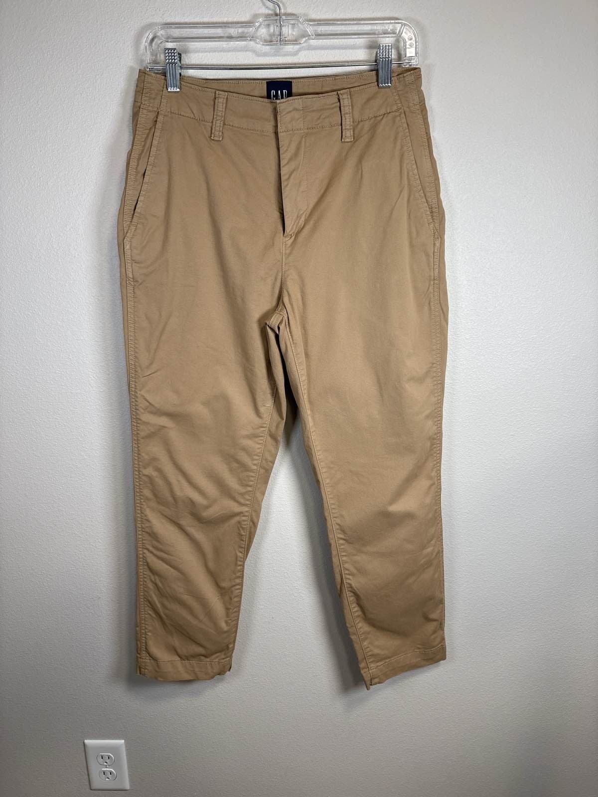 GAP Women's Beige Chino Pants Size 6 Straight Leg Stretch
