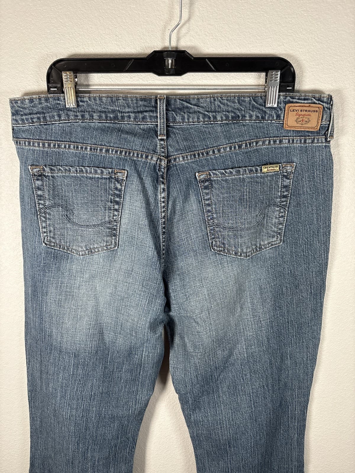 Levi Strauss Low Rise Bootcut Blue Denim Jeans Womens Size Misses 16 Short - Thumbnail 7