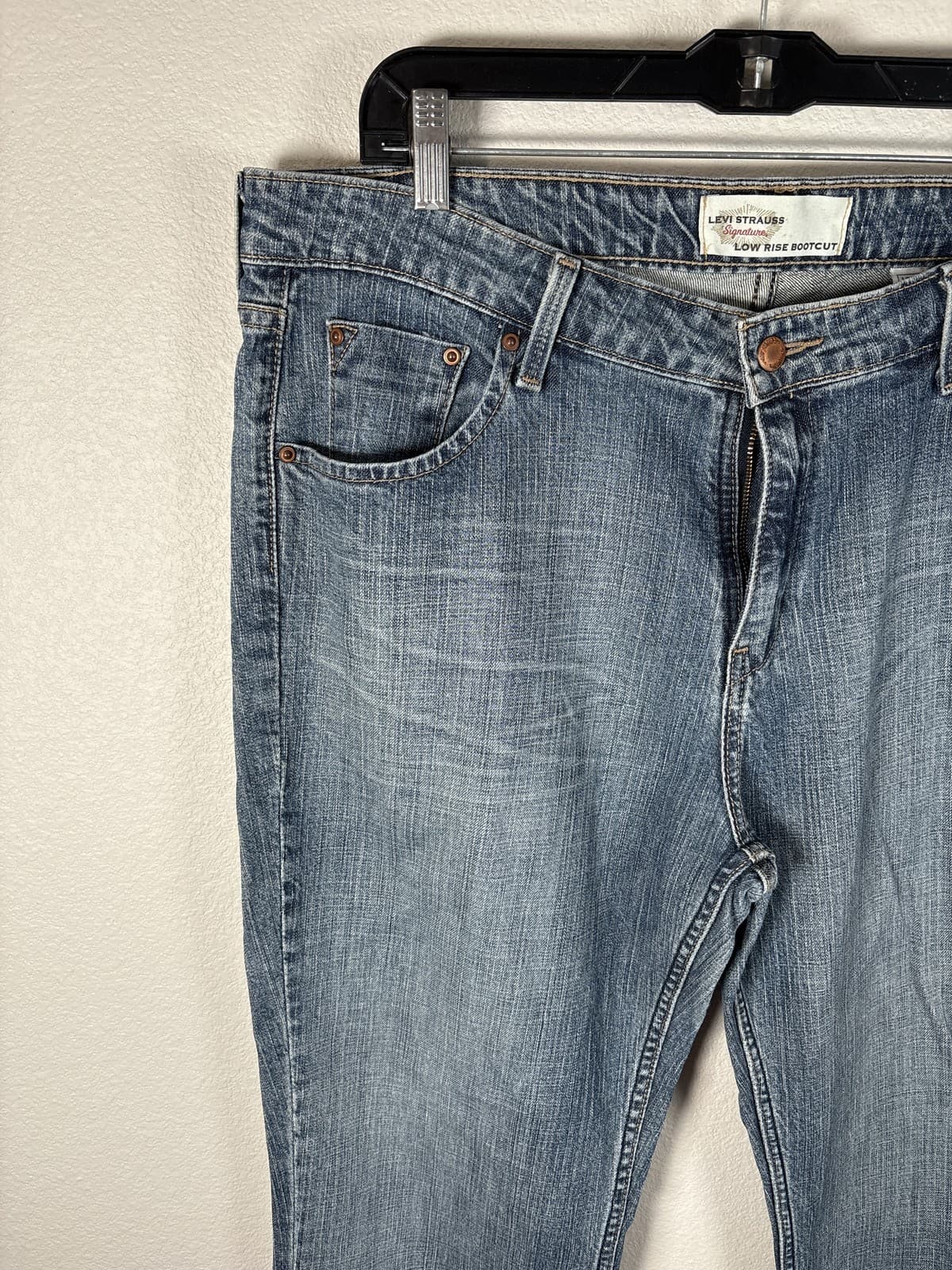 Levi Strauss Low Rise Bootcut Blue Denim Jeans Womens Size Misses 16 Short - Thumbnail 3