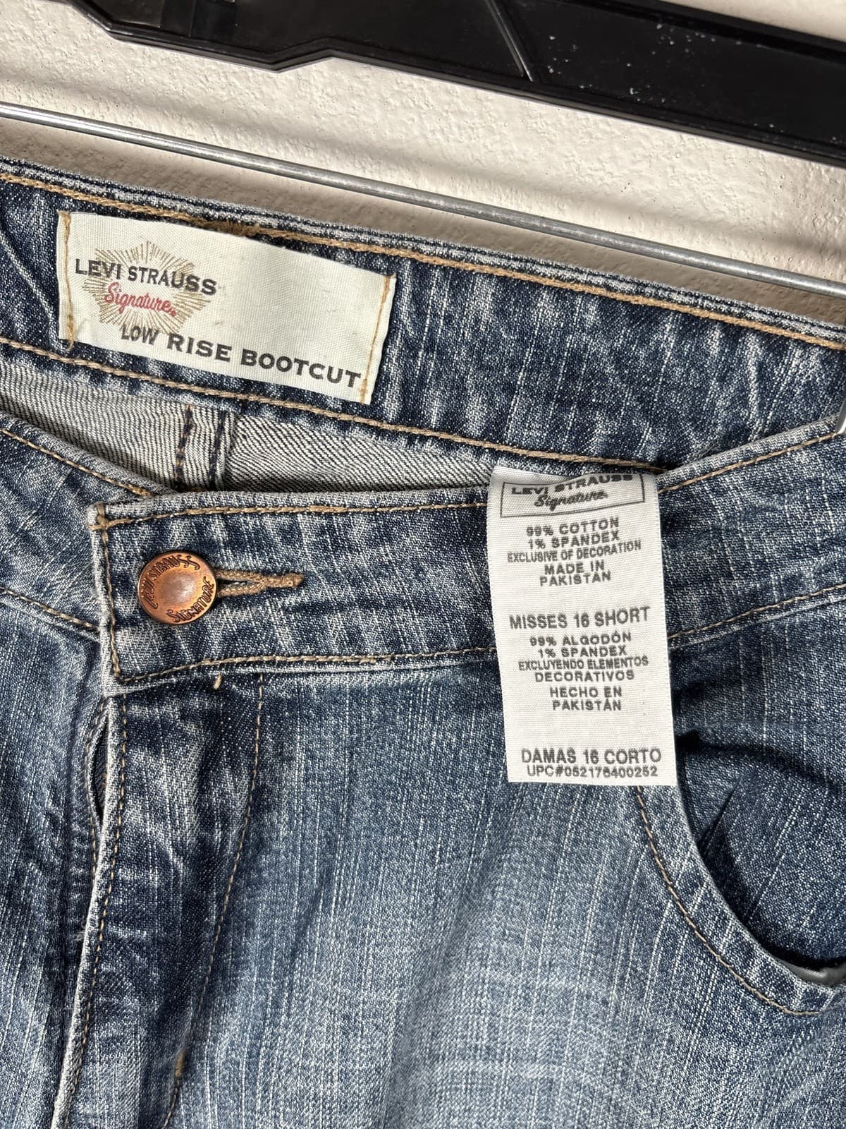 Levi Strauss Low Rise Bootcut Blue Denim Jeans Womens Size Misses 16 Short - Thumbnail 6