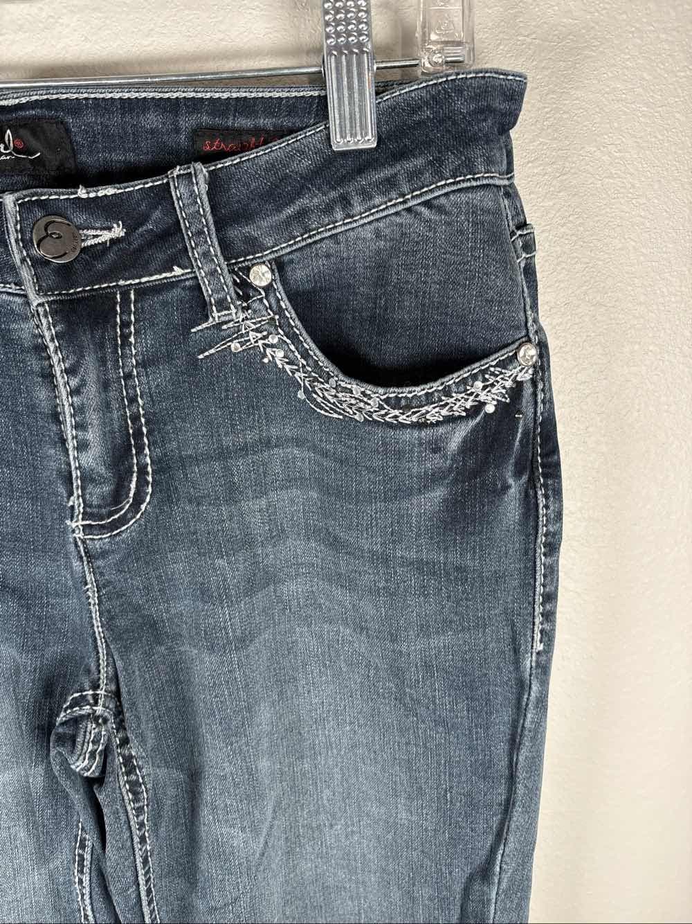Earl Jean Women's 8P Straight Blue Denim Rhinestone Jeans - Thumbnail 4