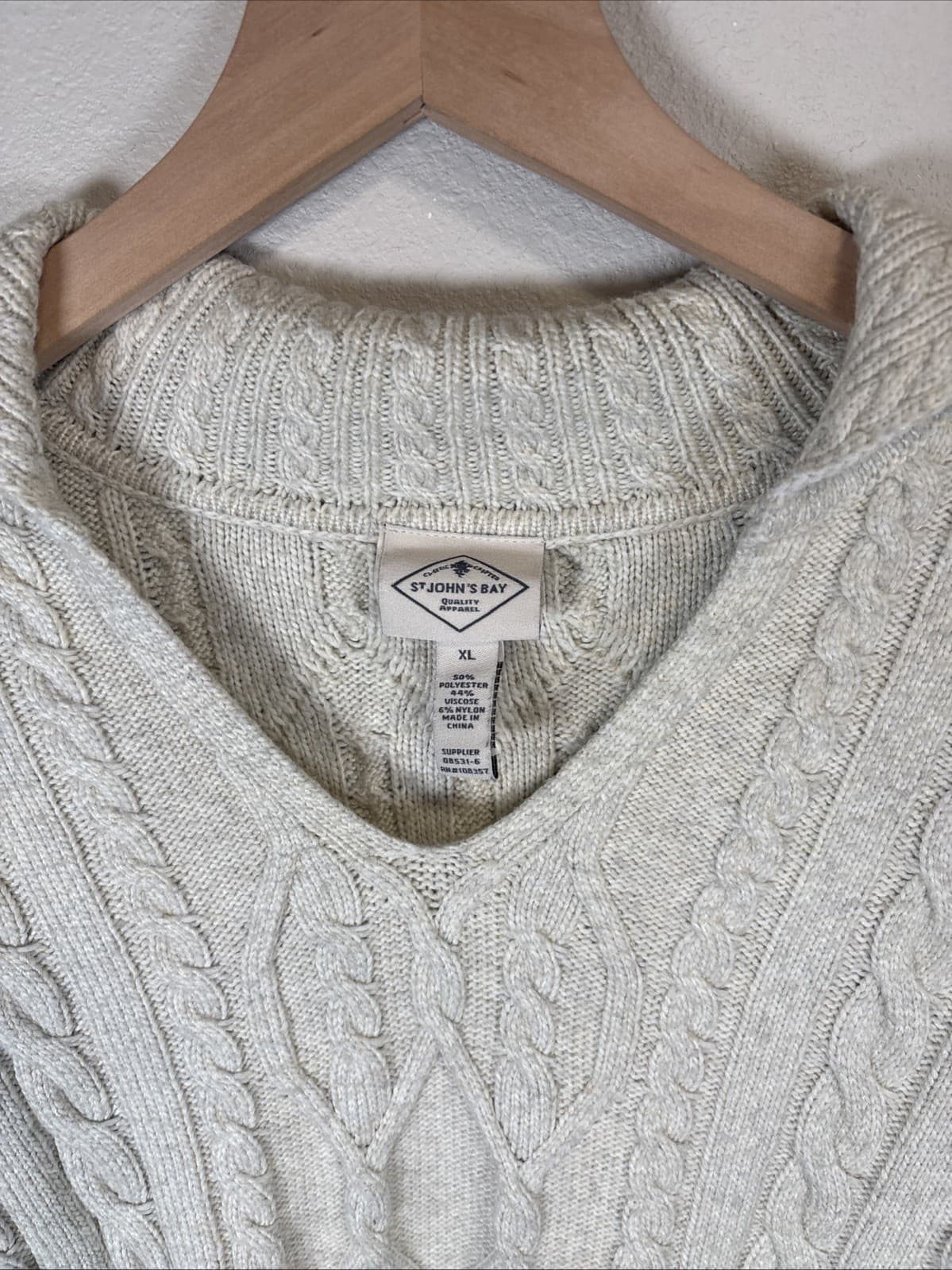 St. John's Bay Women's XL Cable Knit V-Neck Pullover Sweater Ivory - Thumbnail 2