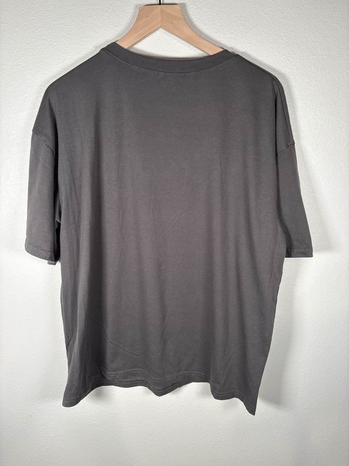 SHEIN Women's Gray Graphic Tee Angel Short Sleeve Size S - Thumbnail 3